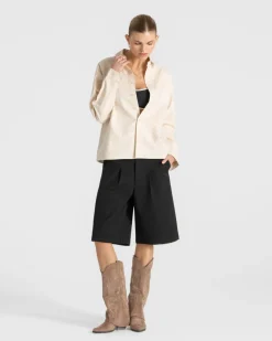 Bermuda Shorts Black Dame