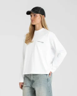 Everyday Essential Raglan Longsleeve White dame